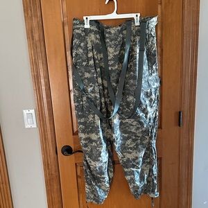 The Official Gen III ECWCS Digital Camo Men's Cargo Pants XL Regular Suspenders